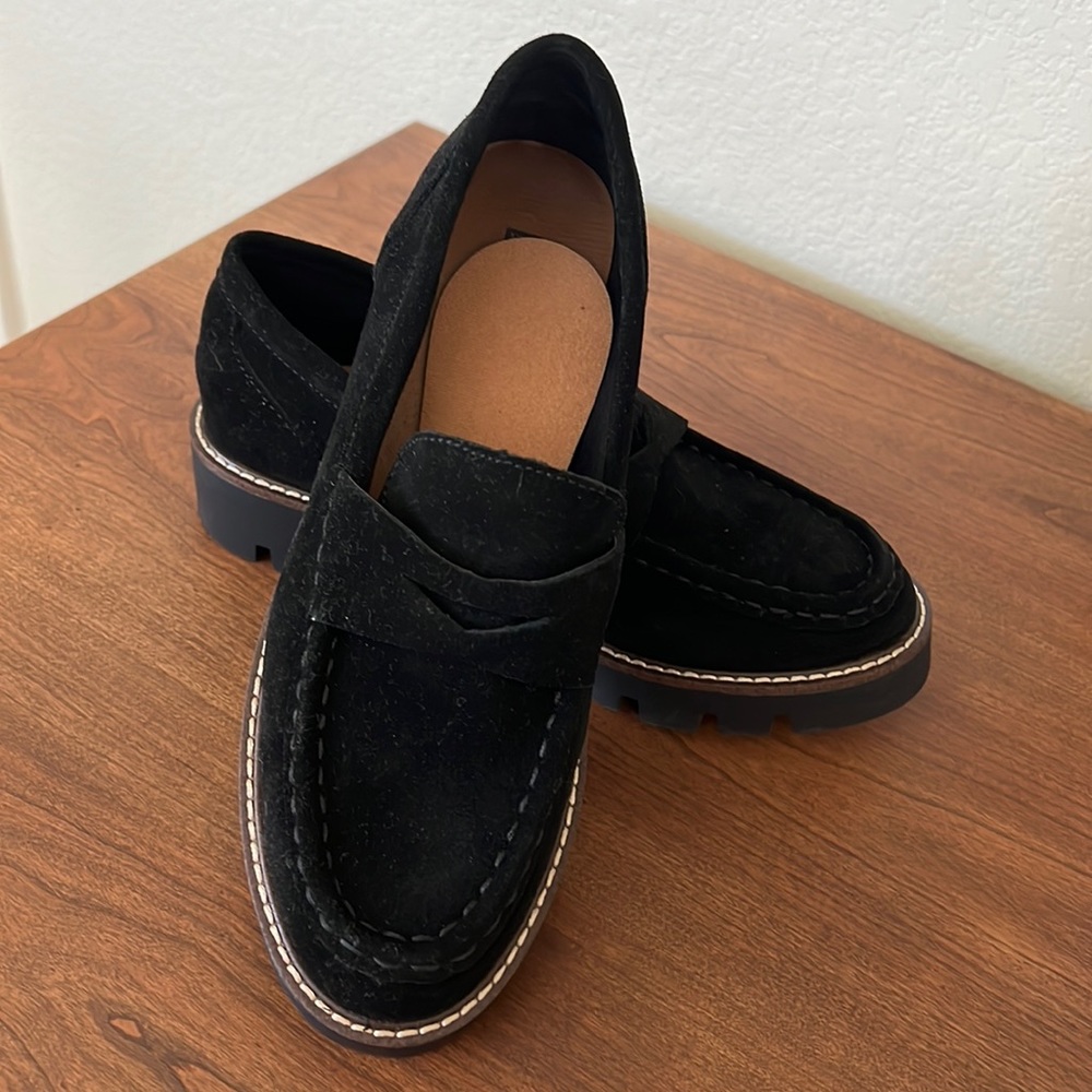 Gunner penny loafer by White Mountain Shoes-LIKE NEW